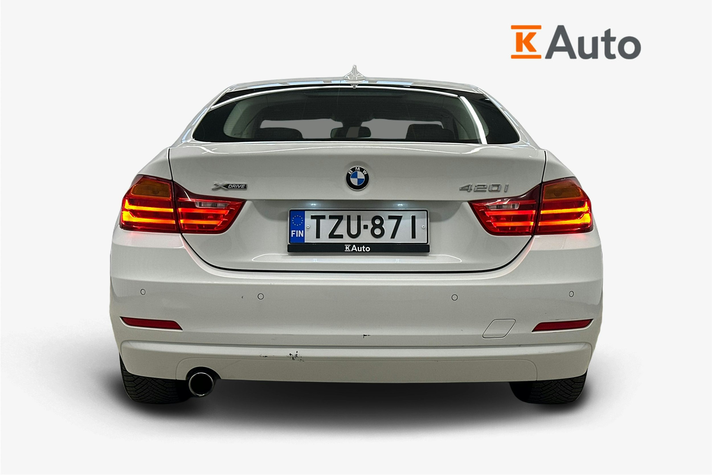 valkoinen BMW 420 2016 kuva 3.