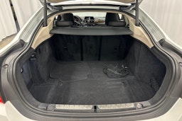 valkoinen BMW 420 2016 kuva 13.