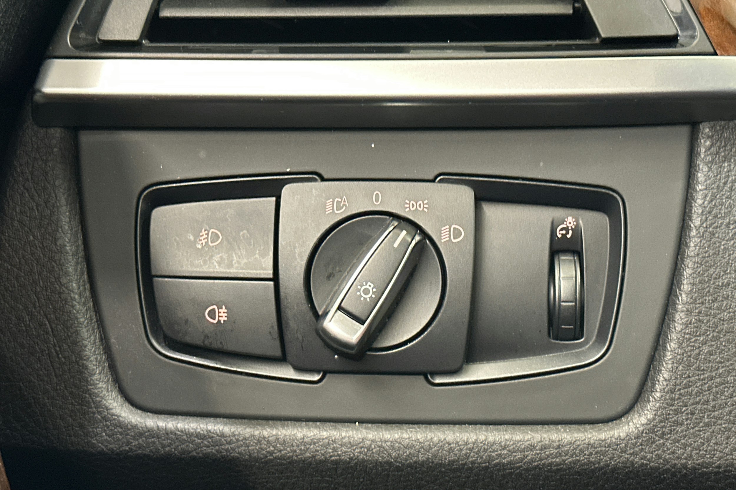 valkoinen BMW 420 2016 kuva 15.