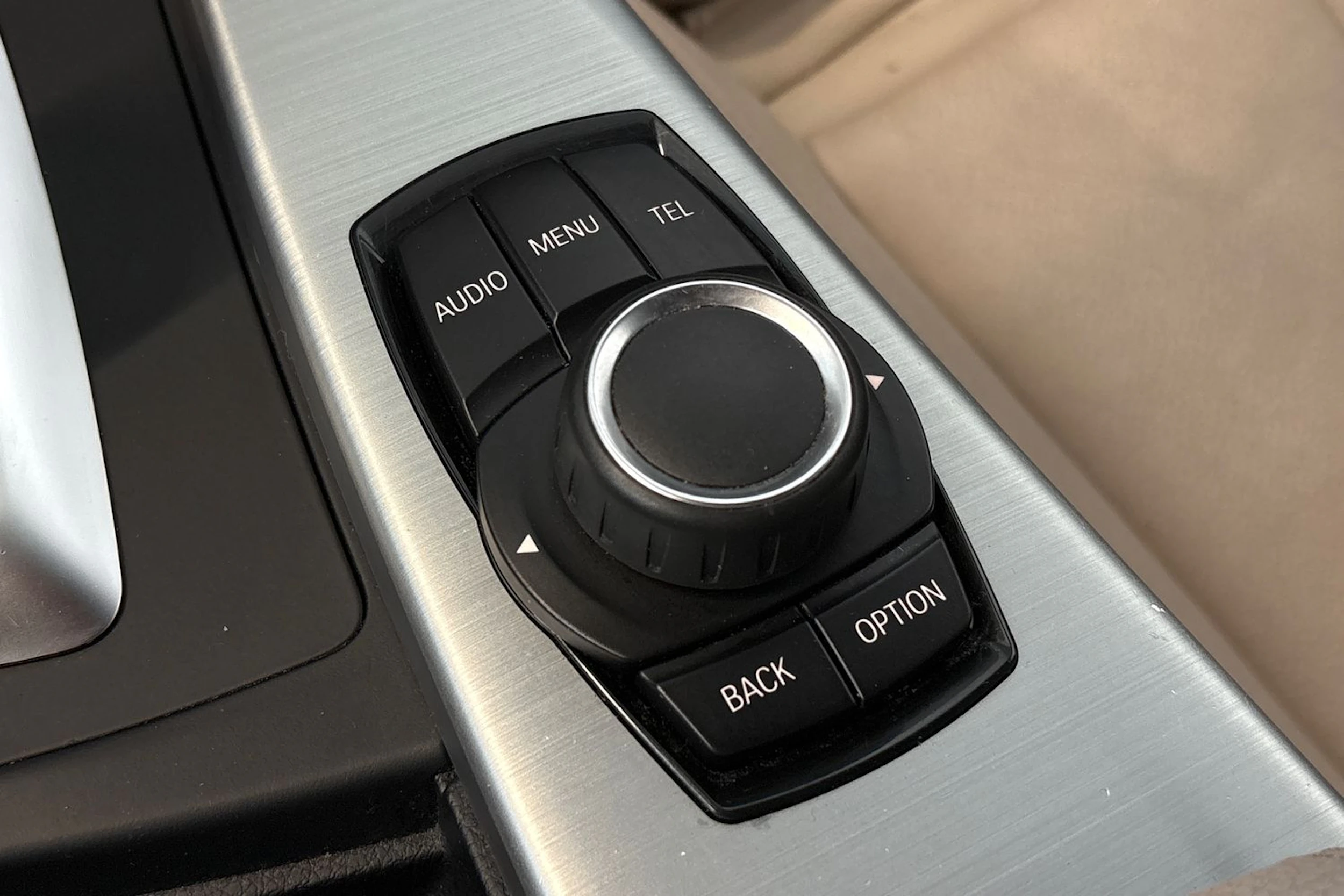 Valkoinen BMW 420 2017 kuva 22.