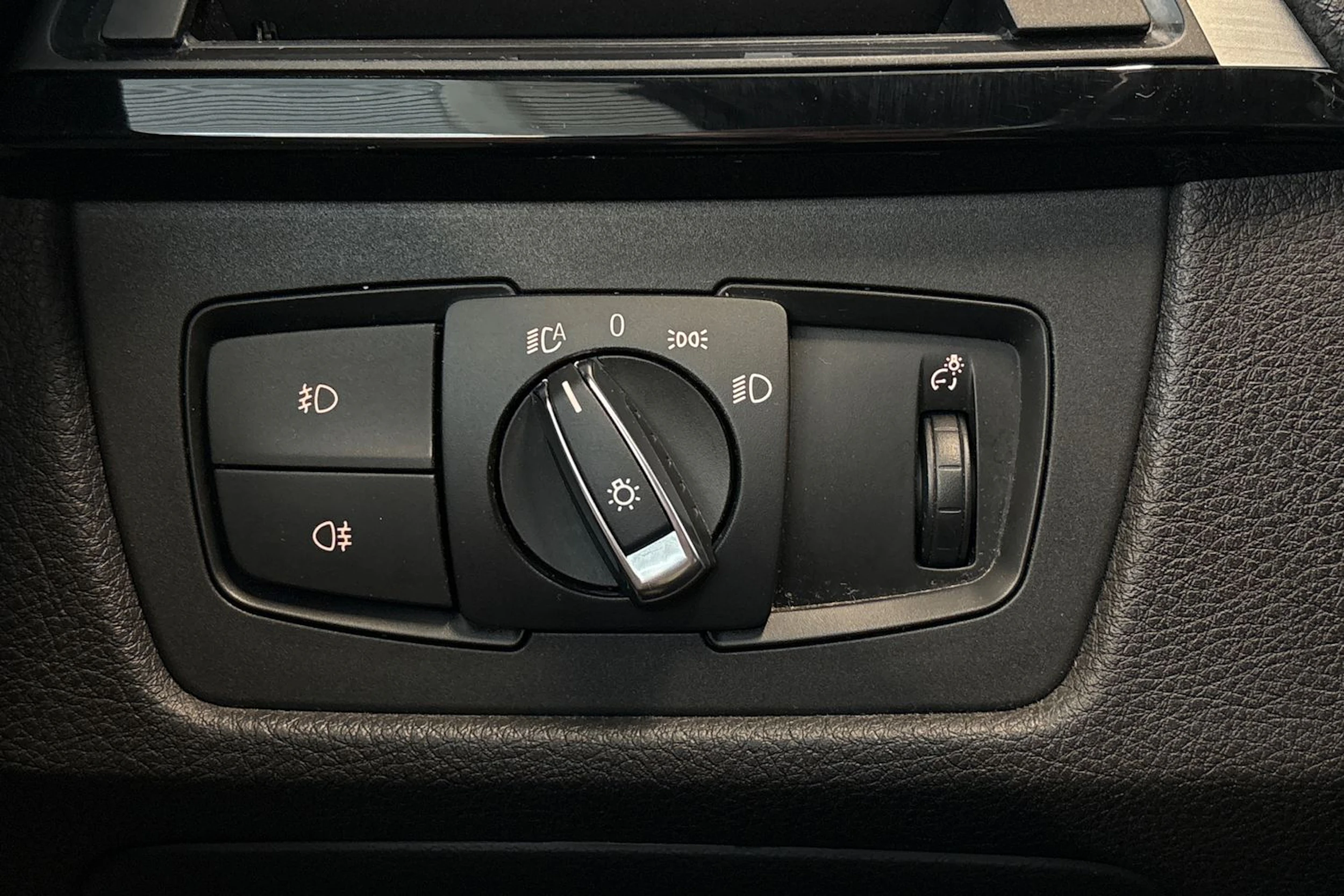 Valkoinen BMW 420 2017 kuva 27.