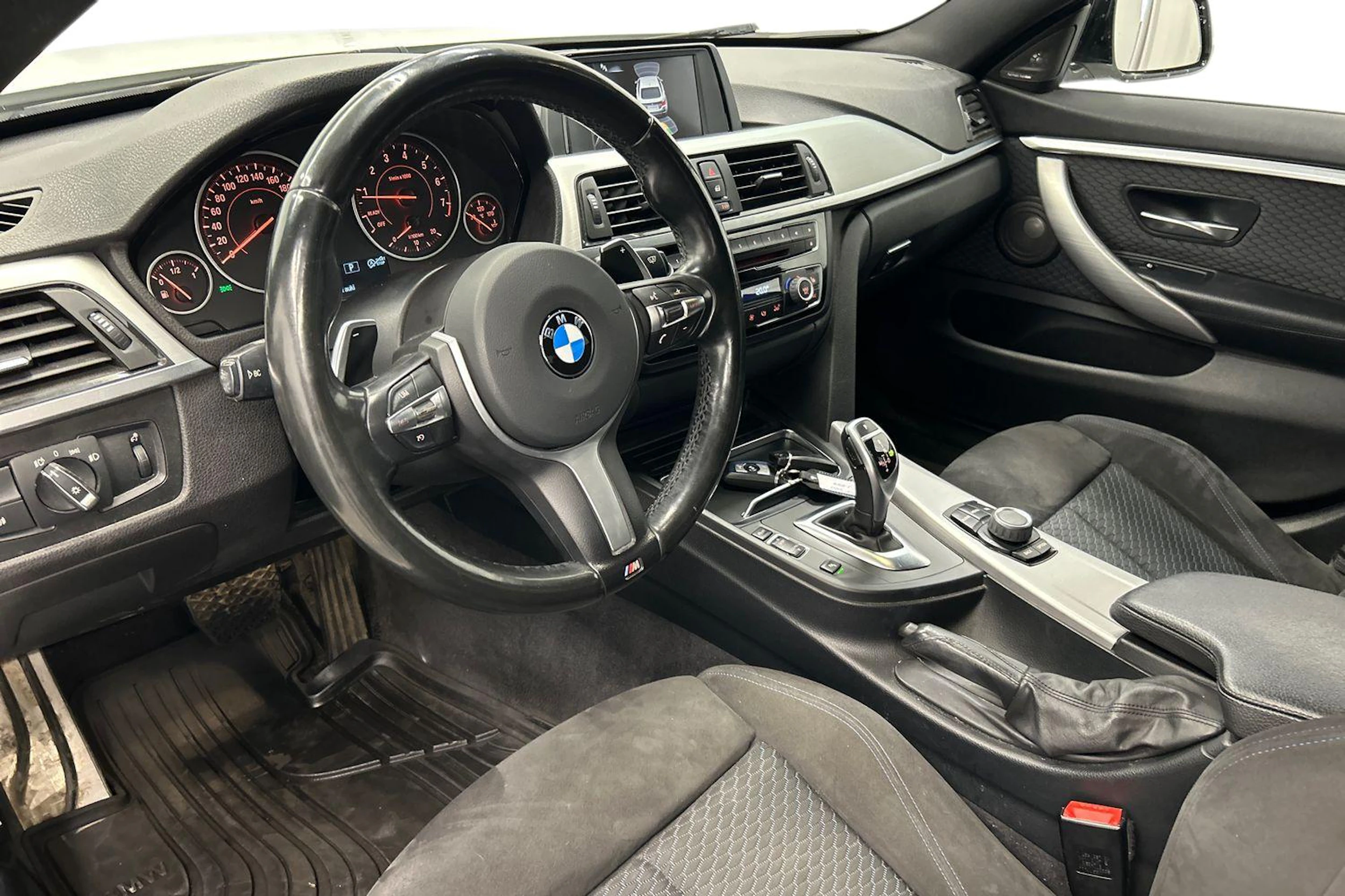 valkoinen BMW 420 2017 kuva 6.