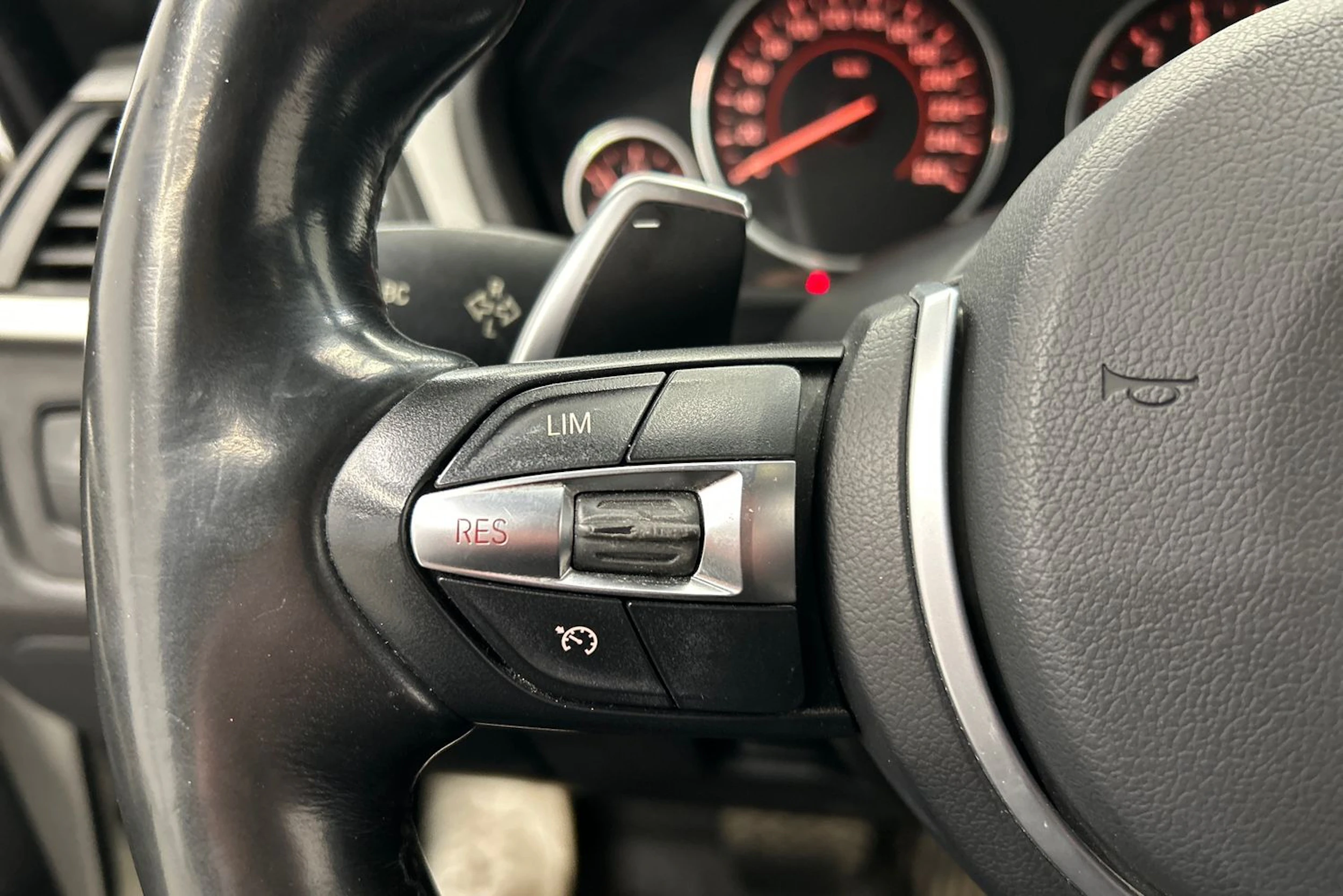 valkoinen BMW 420 2017 kuva 17.