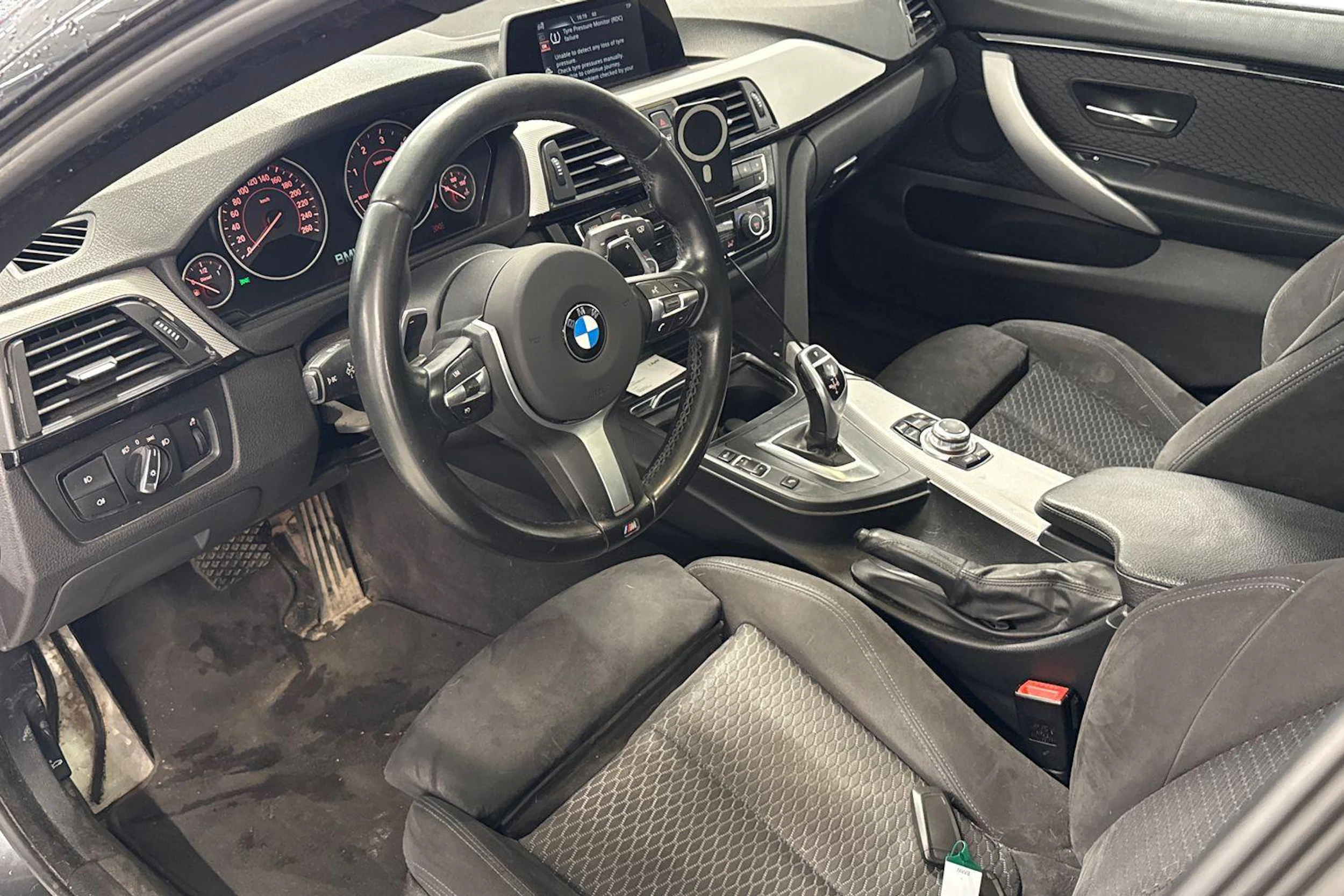 harmaa BMW 420 2017 kuva 3.