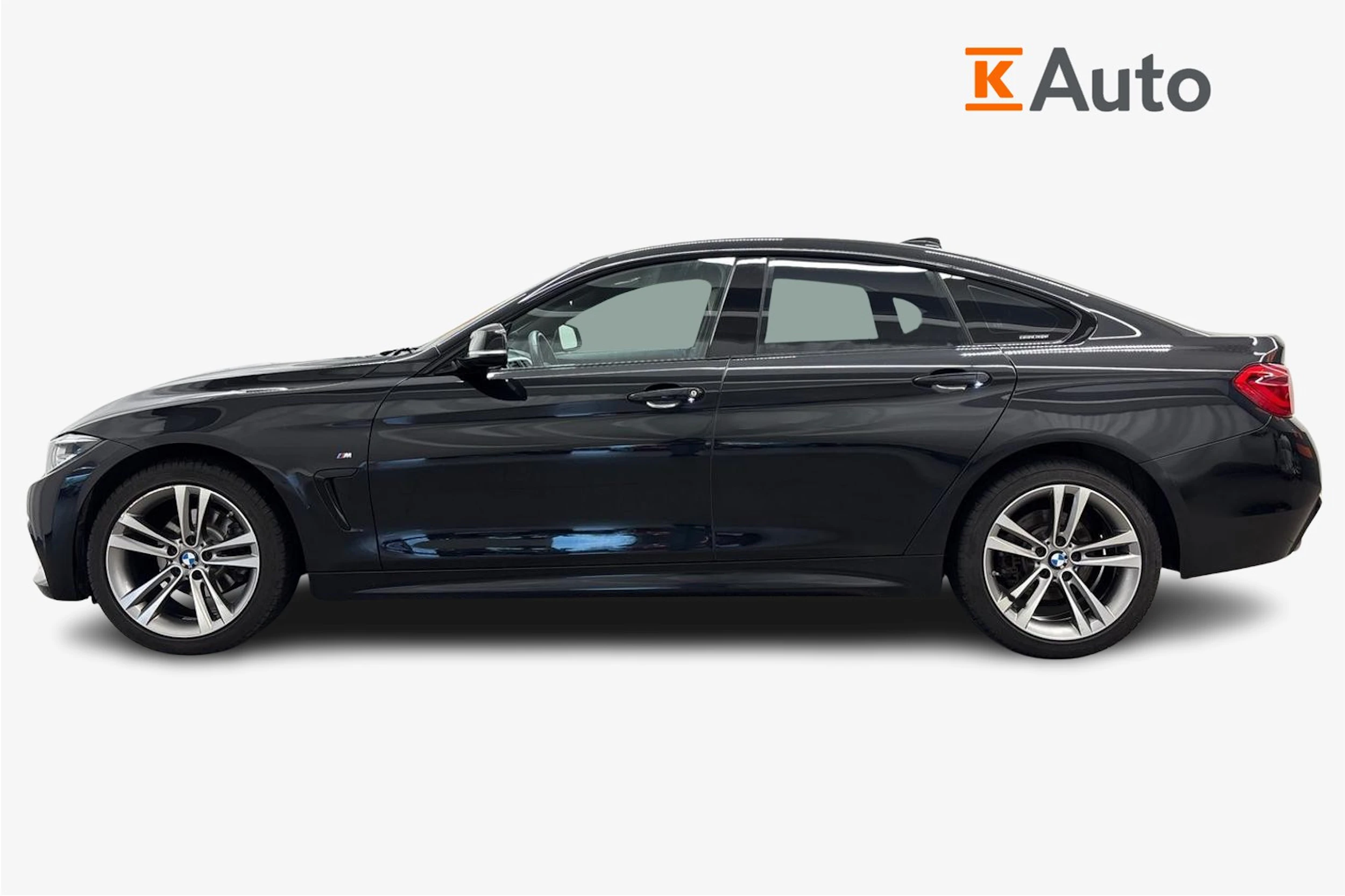musta BMW 420 2018 kuva 5.