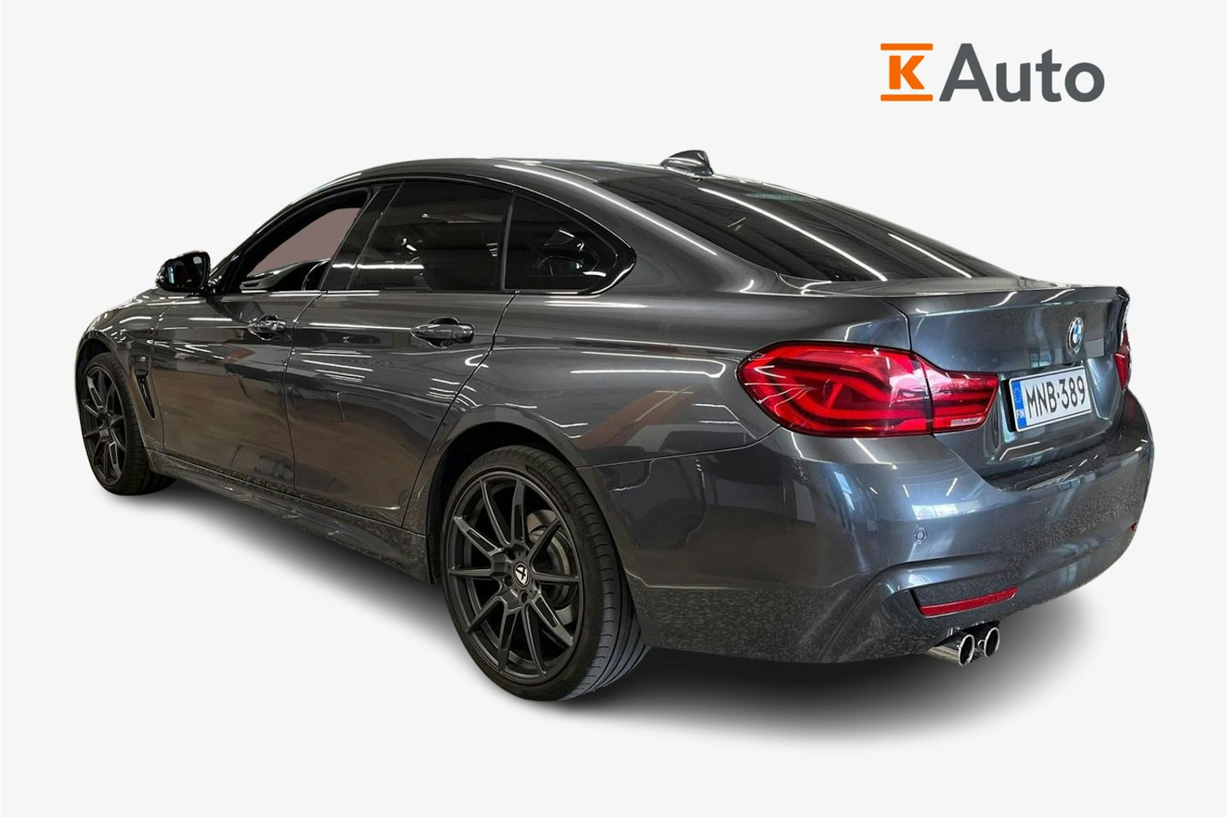 Harmaa BMW 420 2018 kuva 2.