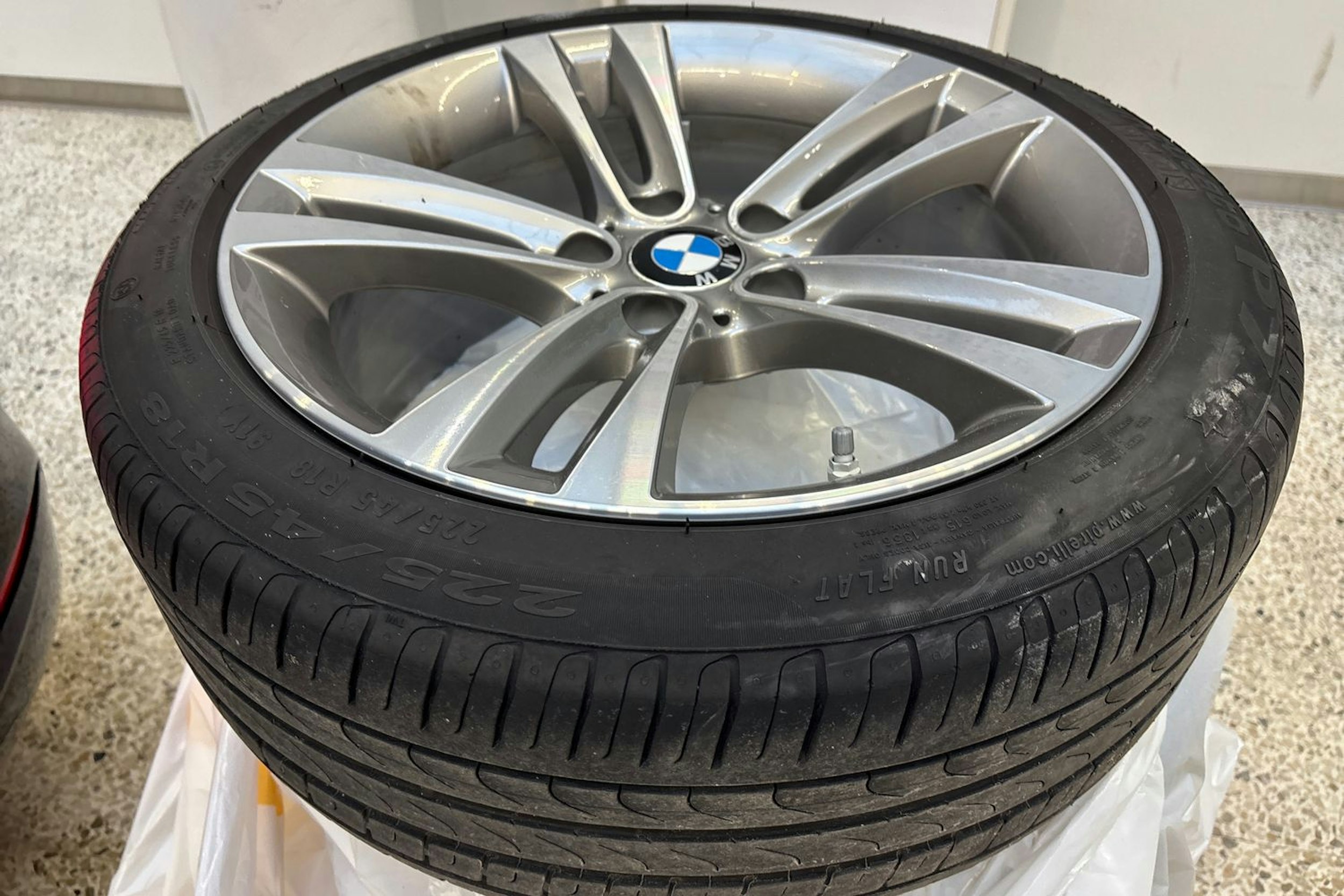 musta BMW 420 2018 kuva 13.