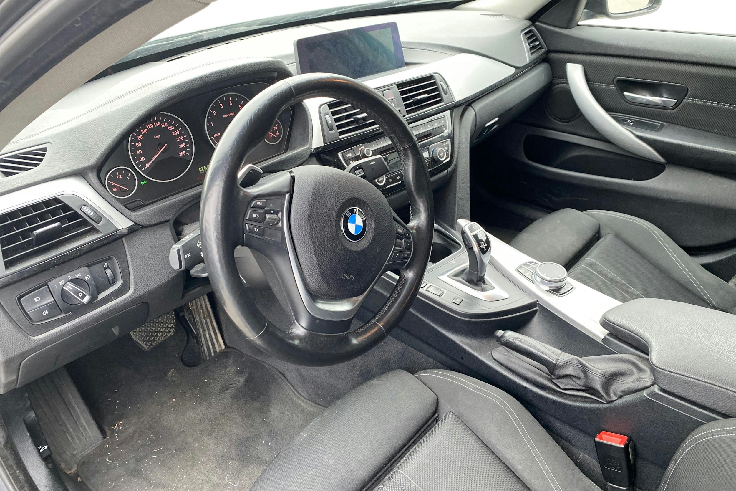 harmaa BMW 420 2018 kuva 4.