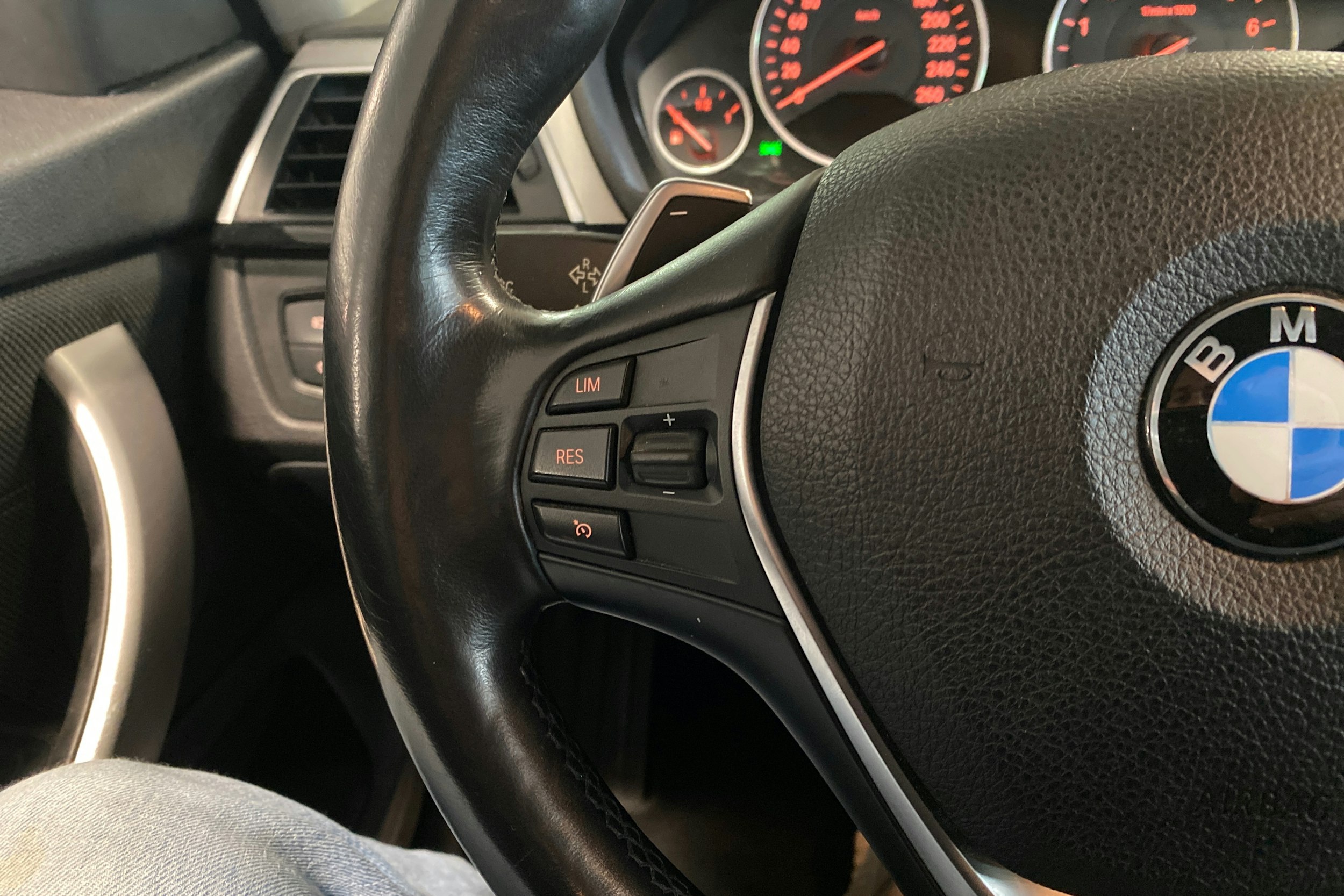 harmaa BMW 420 2018 kuva 11.