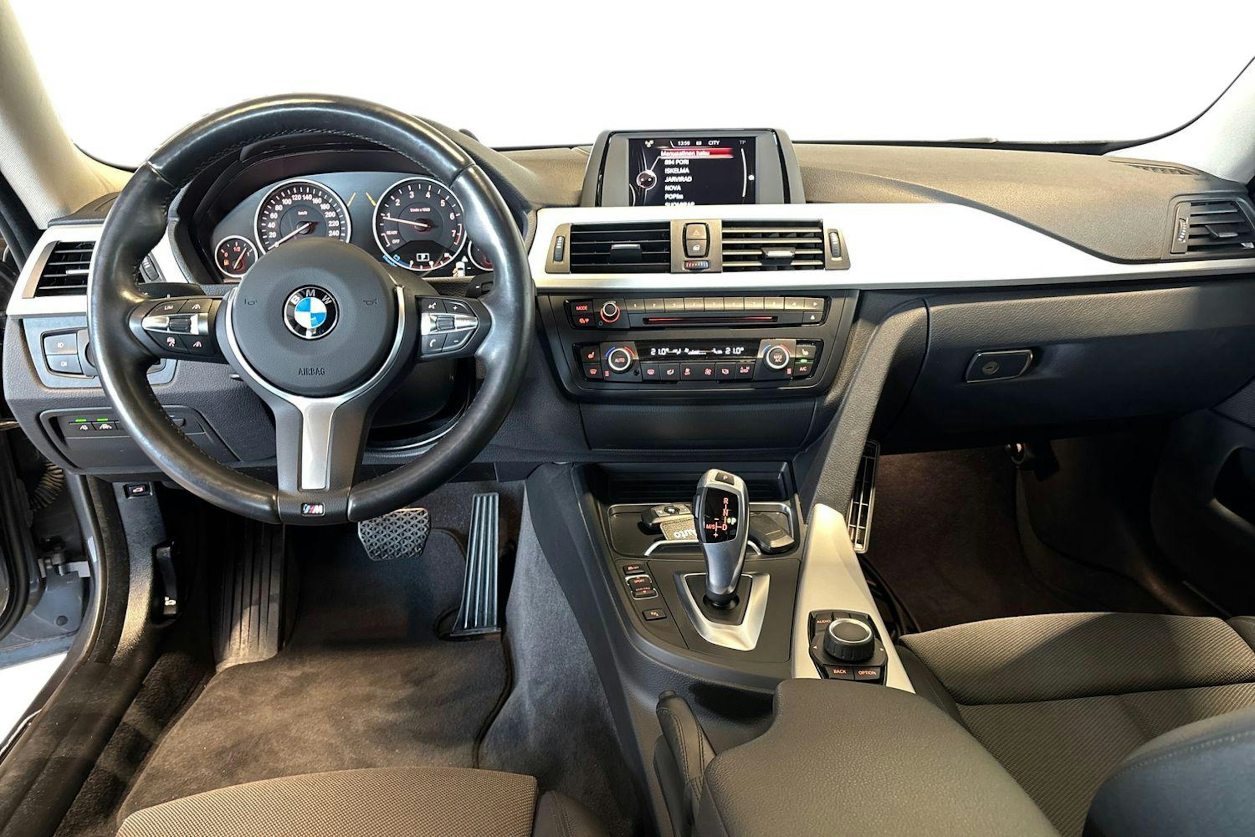 harmaa BMW 420 2019 kuva 9.