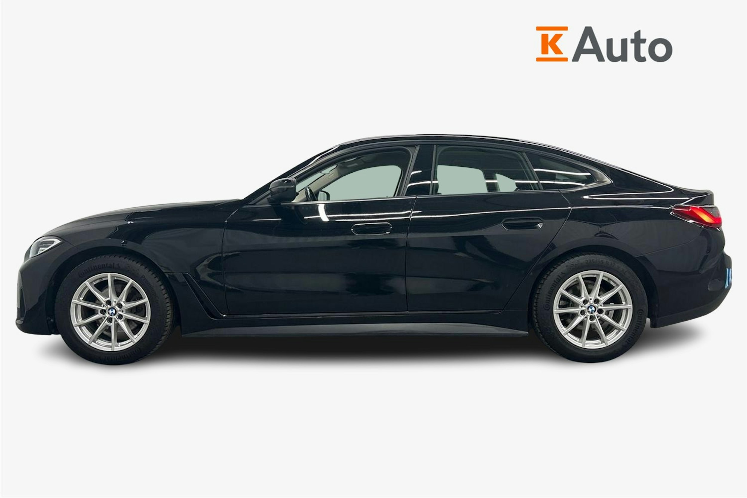 musta BMW 420 2022 kuva 5.