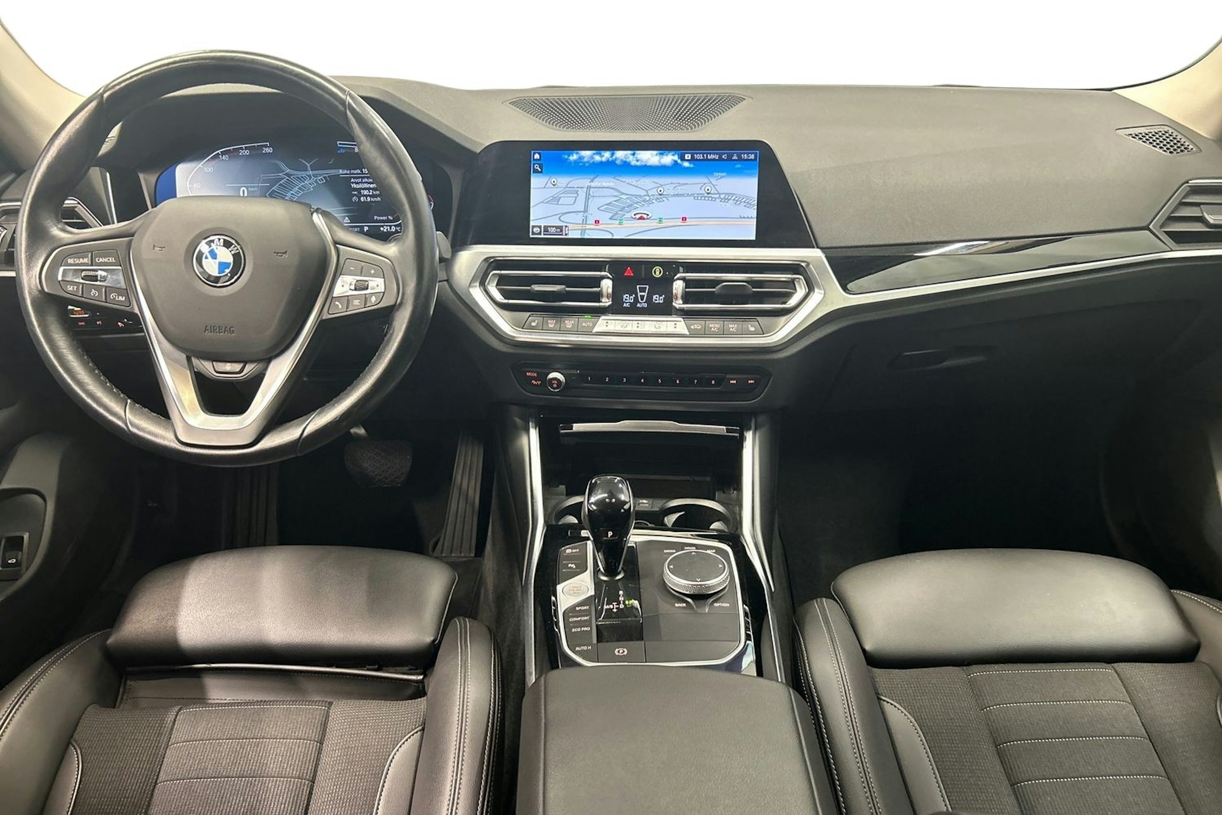musta BMW 420 2022 kuva 7.