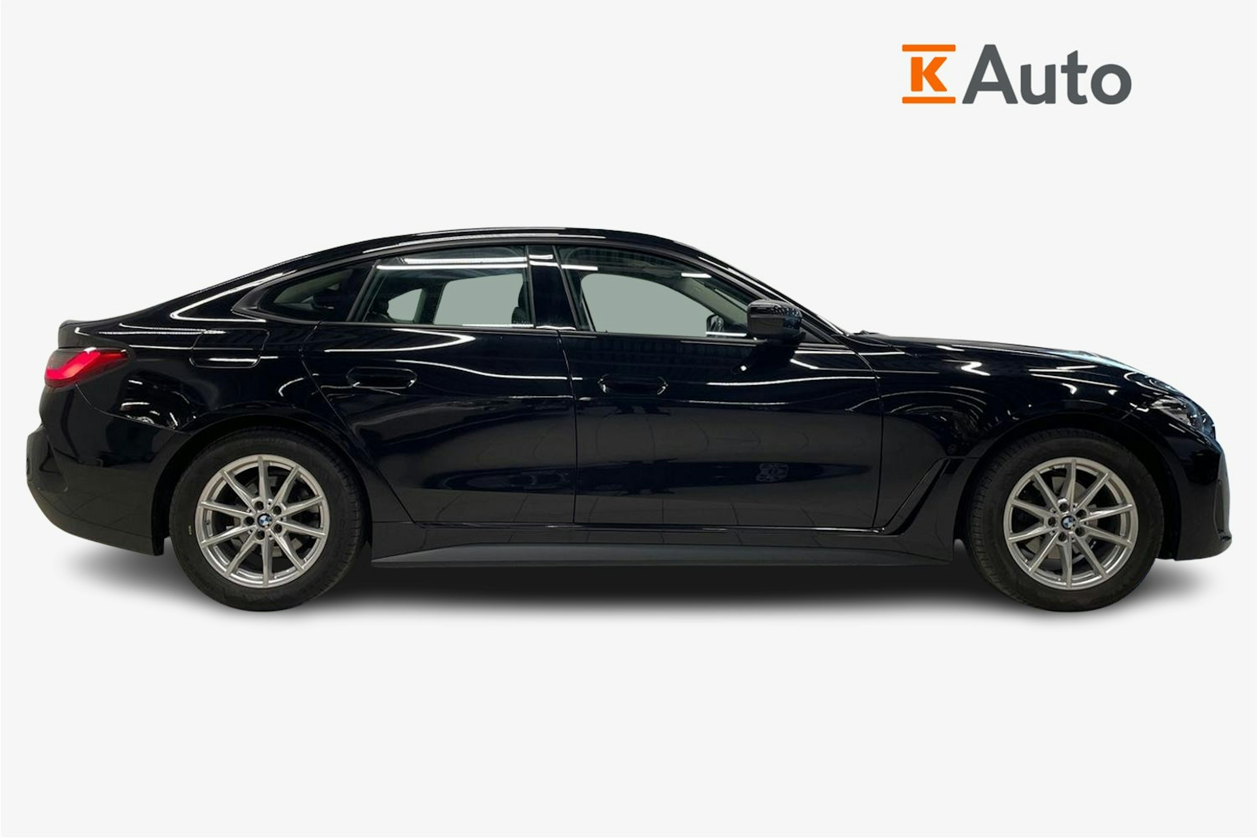 musta BMW 420 2022 kuva 5.