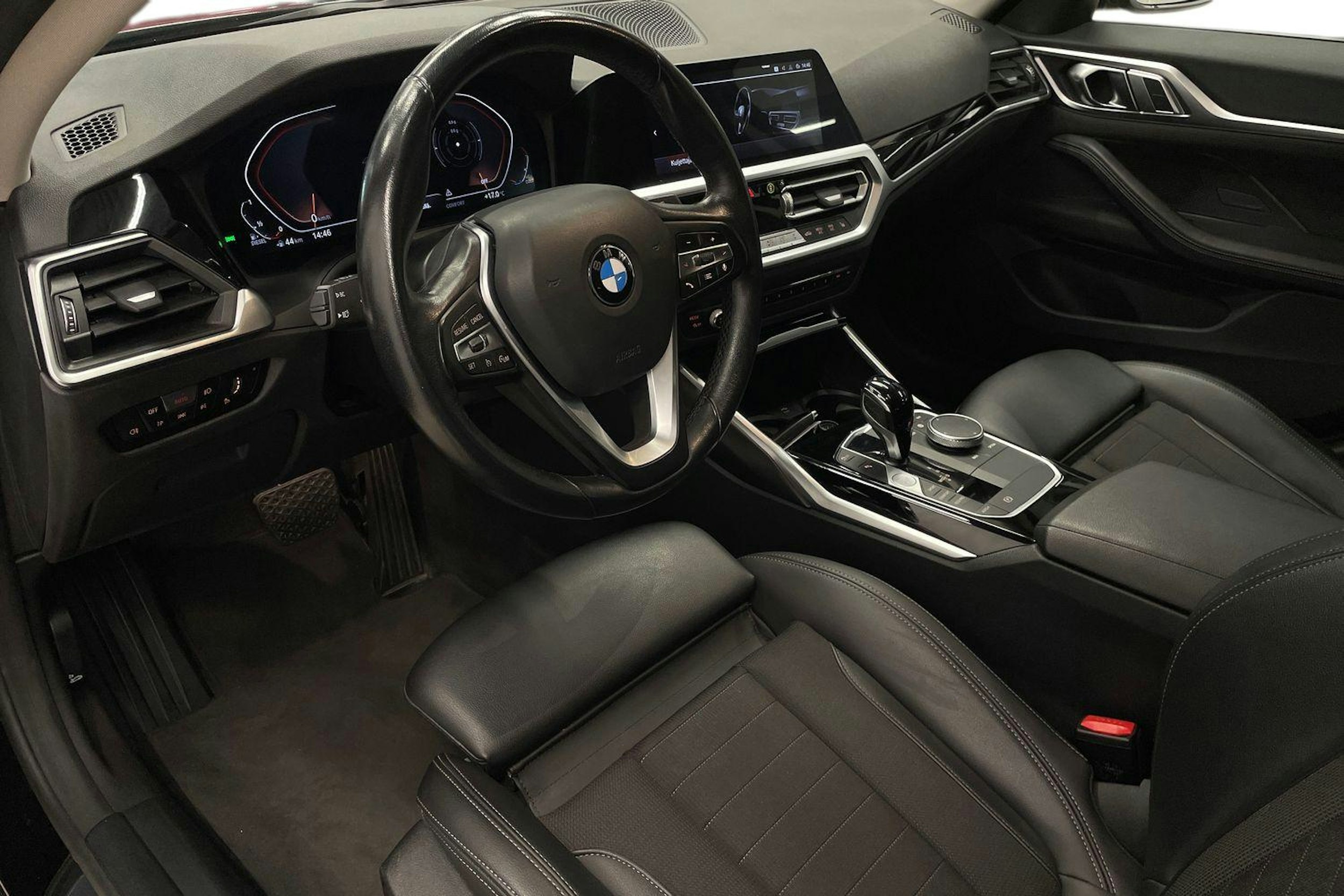 musta BMW 420 2022 kuva 6.