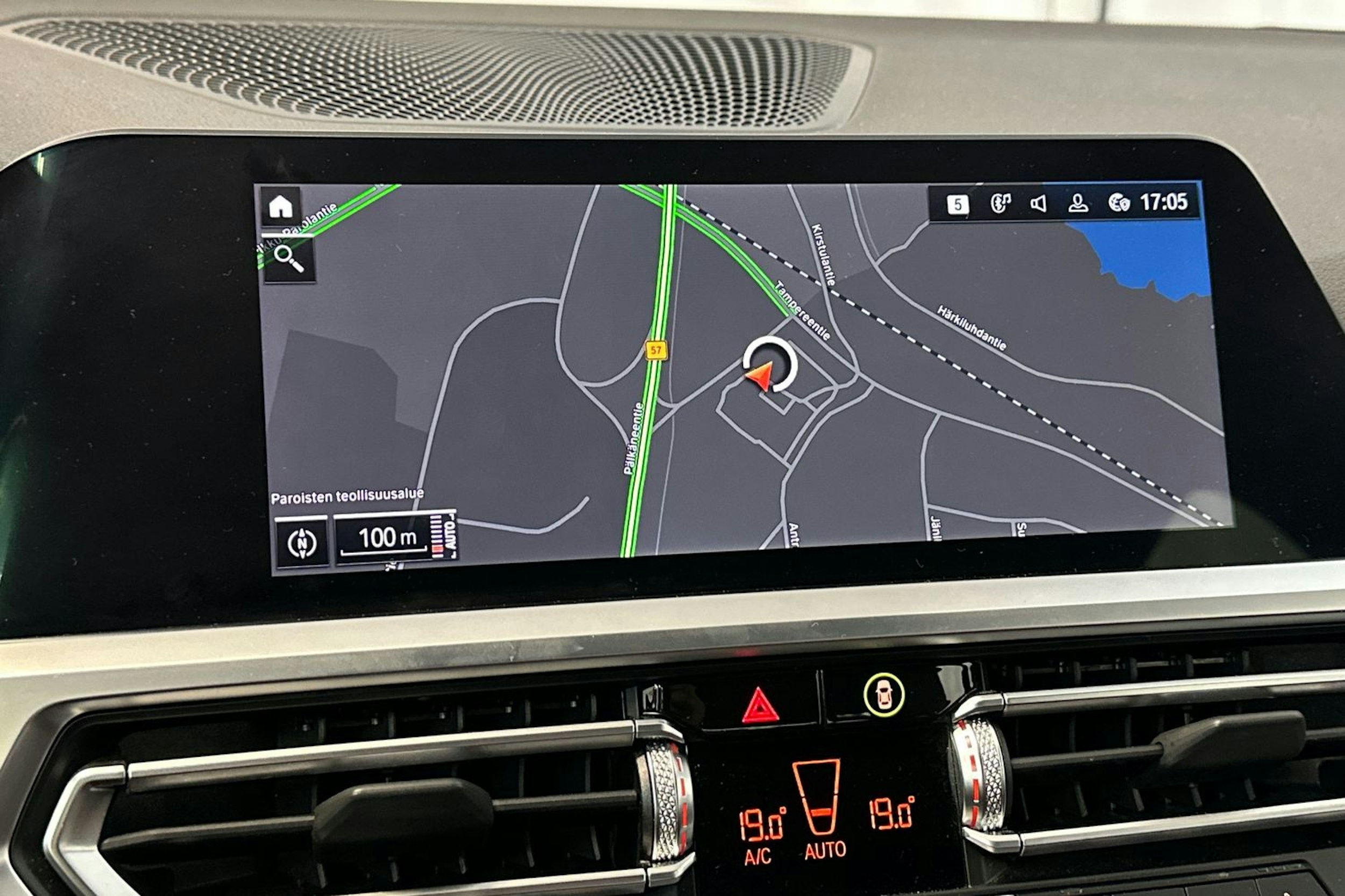 oranssi BMW 420 2023 kuva 23.