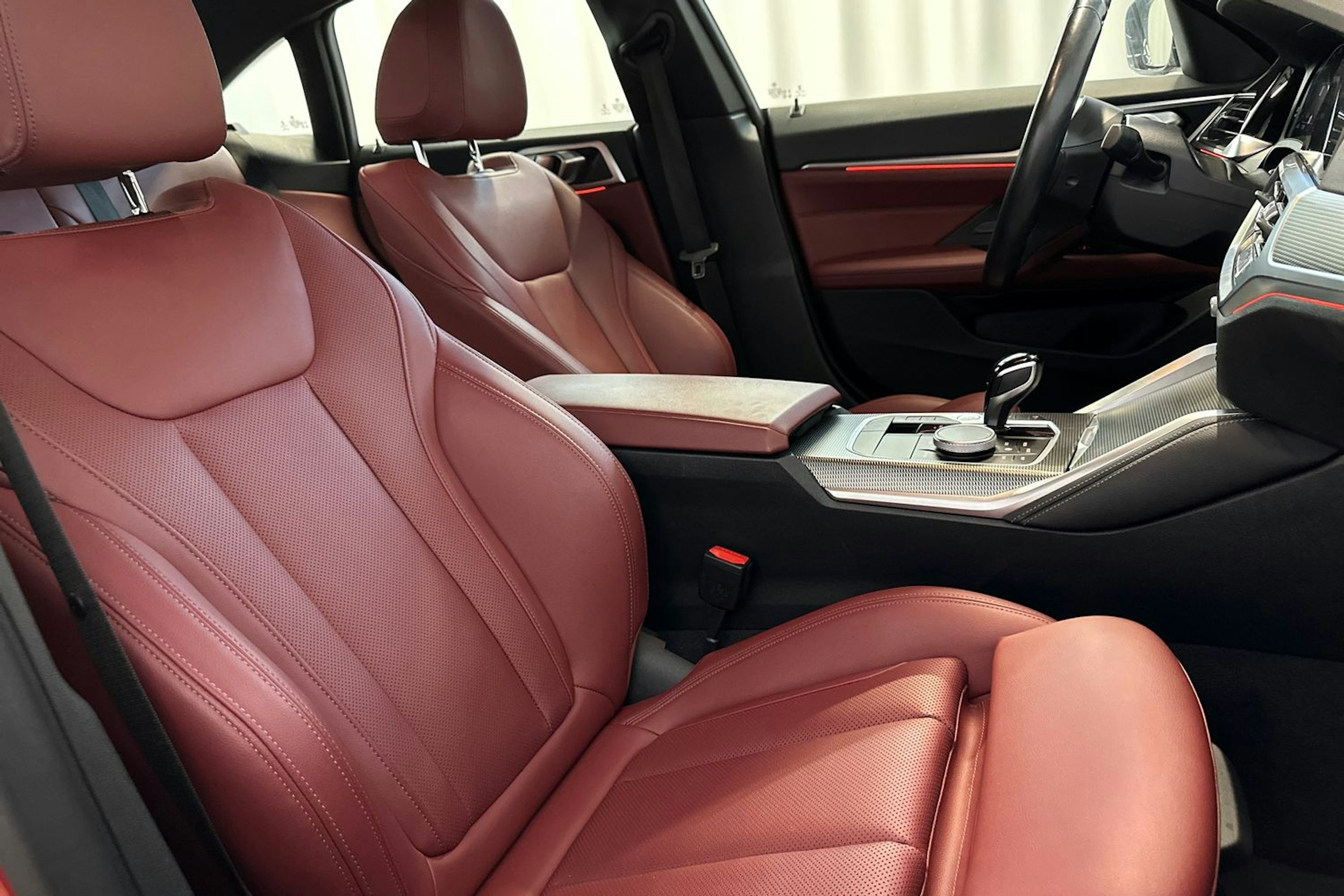 oranssi BMW 420 2023 kuva 28.