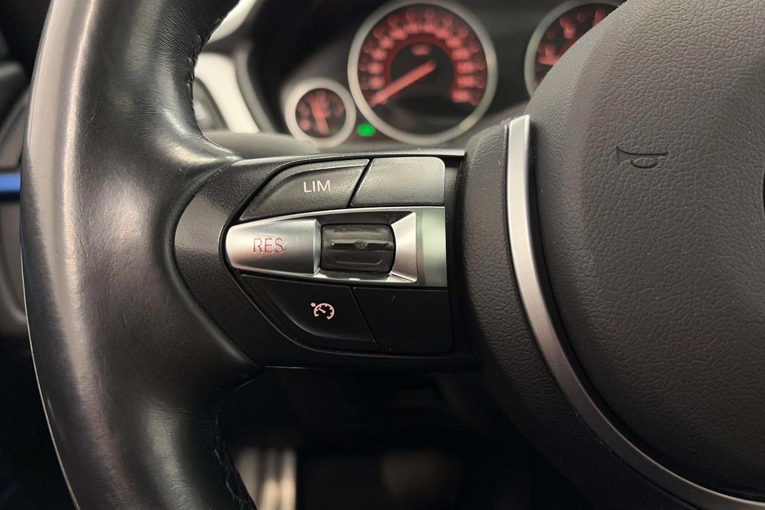 Sininen BMW 430 2014 kuva 20.