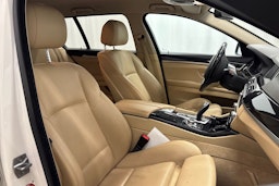 valkoinen BMW 518 2015 kuva 14.