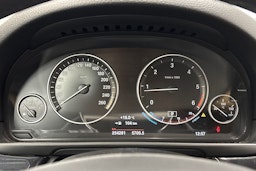 valkoinen BMW 518 2015 kuva 21.