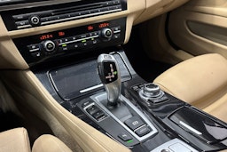 valkoinen BMW 518 2015 kuva 24.