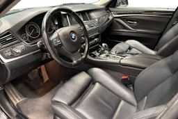 Musta BMW 518 2015 kuva 3.