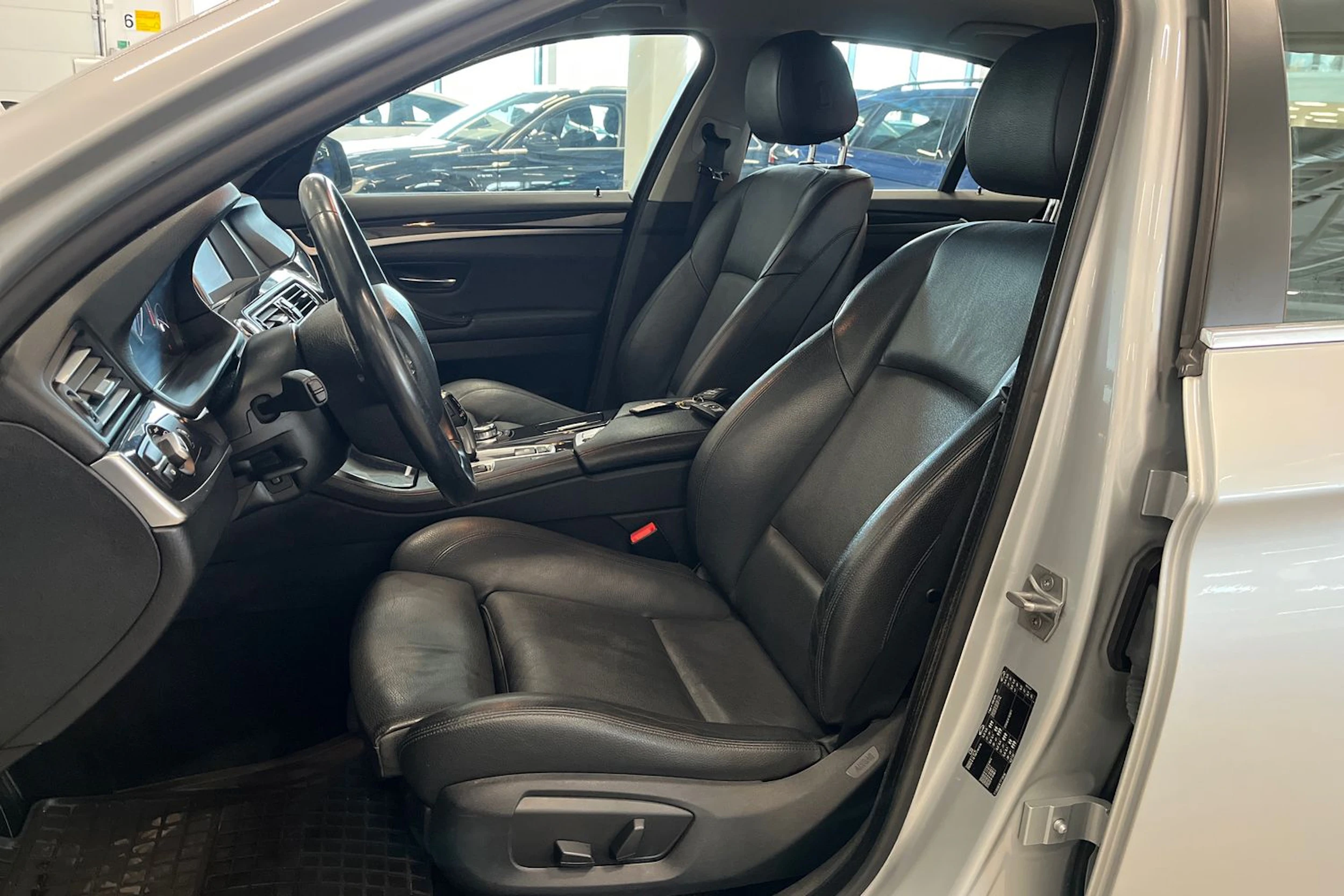 hopea BMW 518 2016 kuva 11.