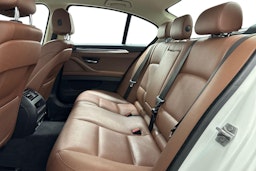 valkoinen BMW 518 2016 kuva 10.