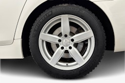 valkoinen BMW 518 2016 kuva 11.