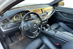 valkoinen BMW 518 2016 kuva 3.