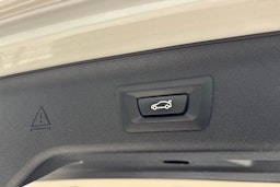 valkoinen BMW 518 2019 kuva 12.