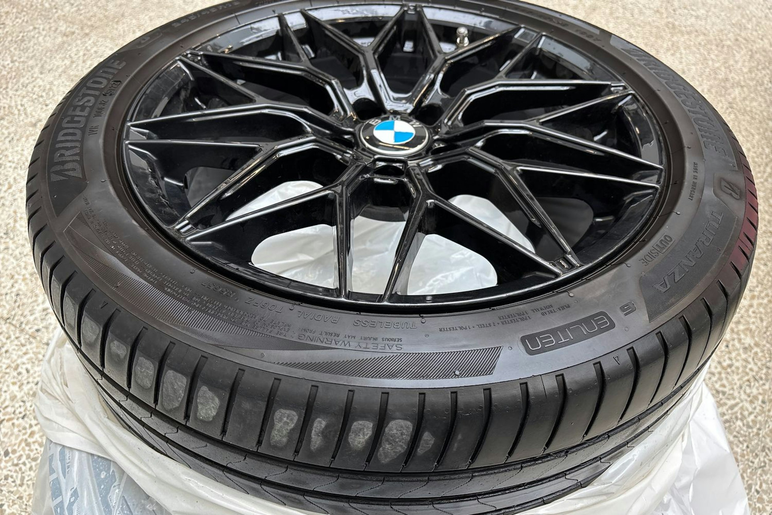 valkoinen BMW 518 2019 kuva 14.