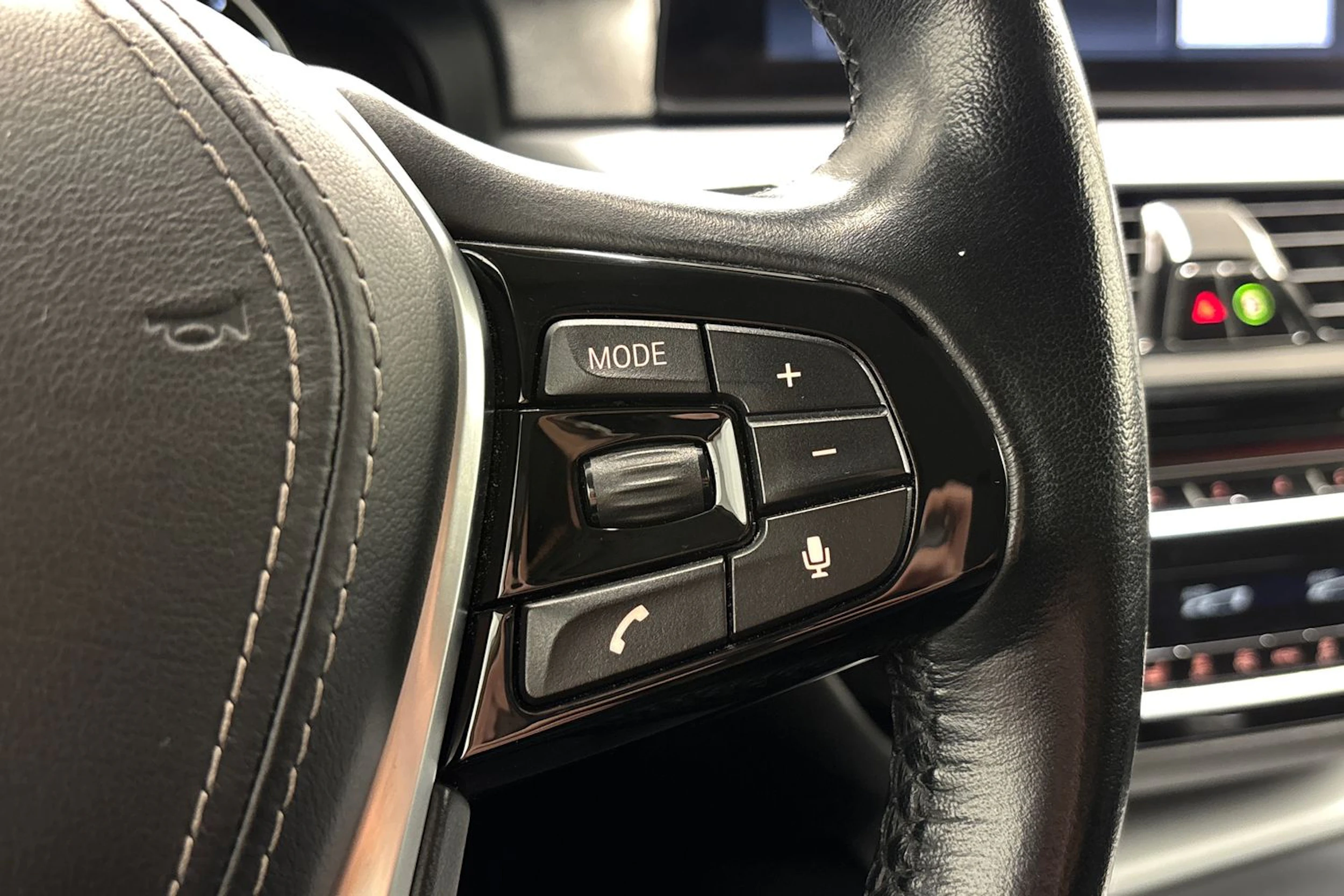 musta BMW 518 2019 kuva 15.