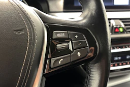 musta BMW 518 2019 kuva 15.