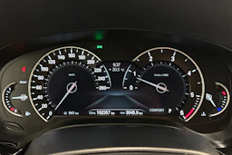 musta BMW 518 2019 kuva 17.