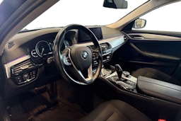 musta BMW 518 2019 kuva 7.