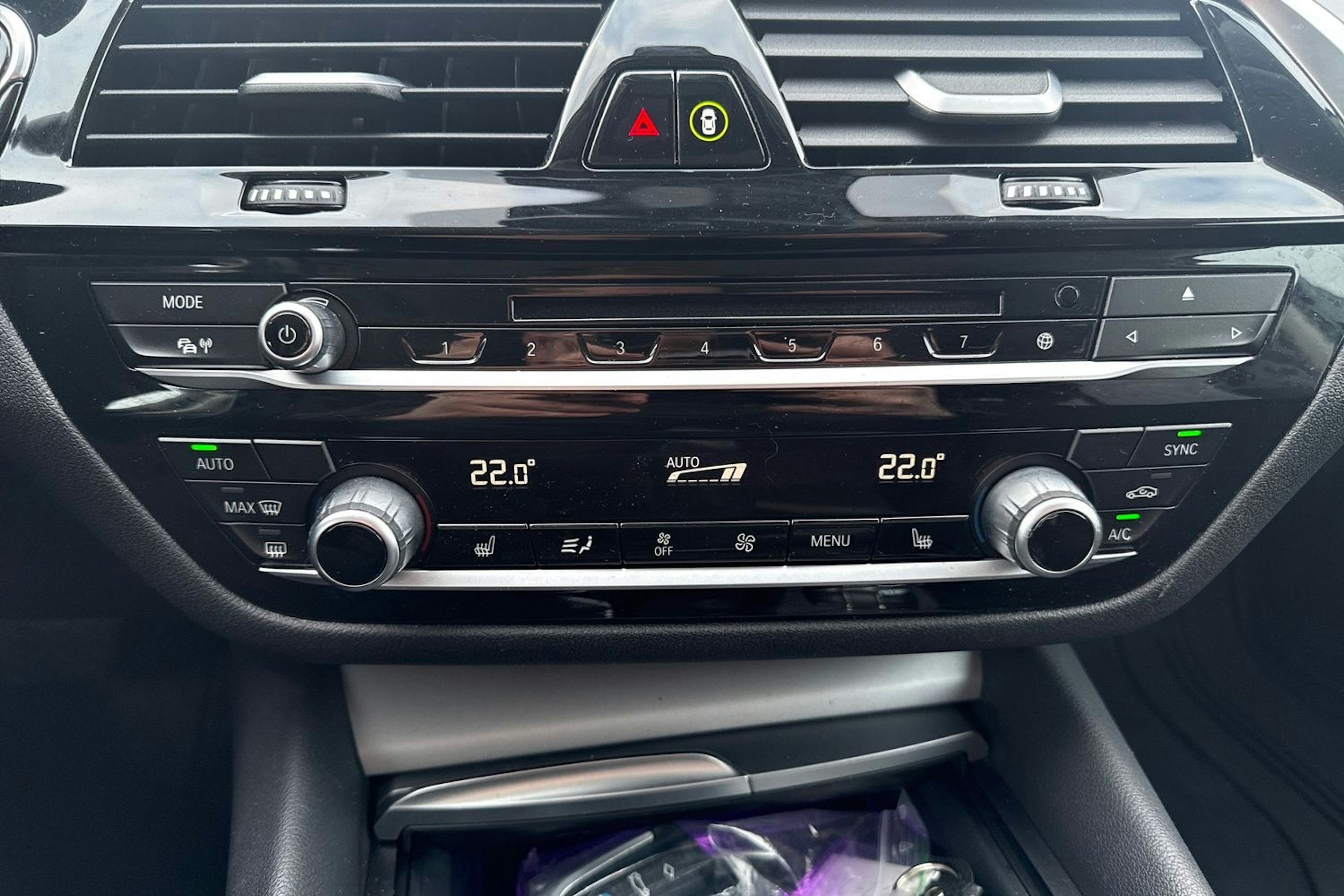 musta BMW 518 2019 kuva 23.