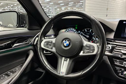 ruskea (beige) BMW 518 2020 kuva 12.