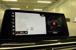 ruskea (beige) BMW 518 2020 kuva 22.