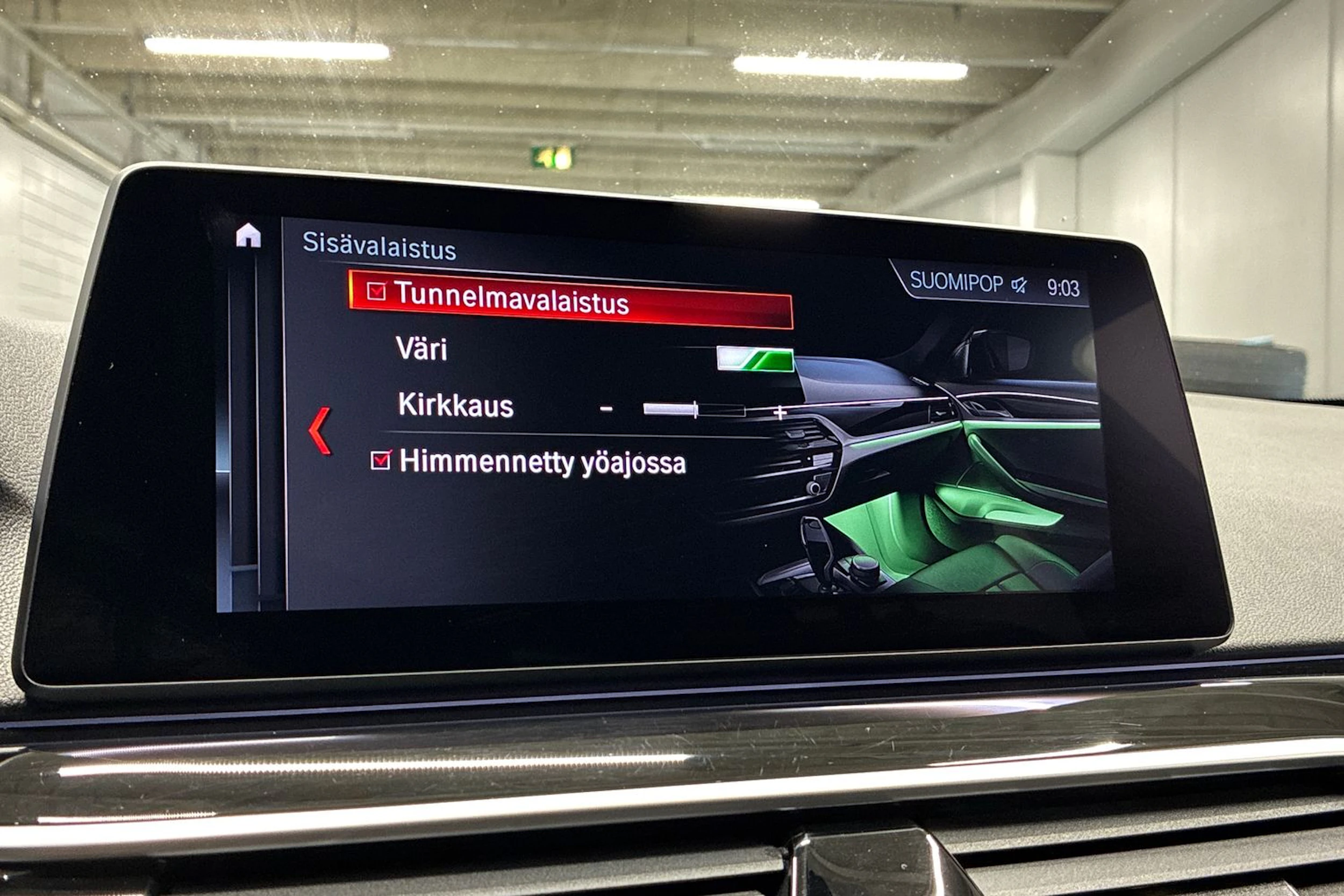 ruskea (beige) BMW 518 2020 kuva 25.