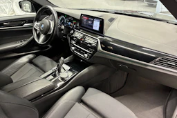 ruskea (beige) BMW 518 2020 kuva 31.