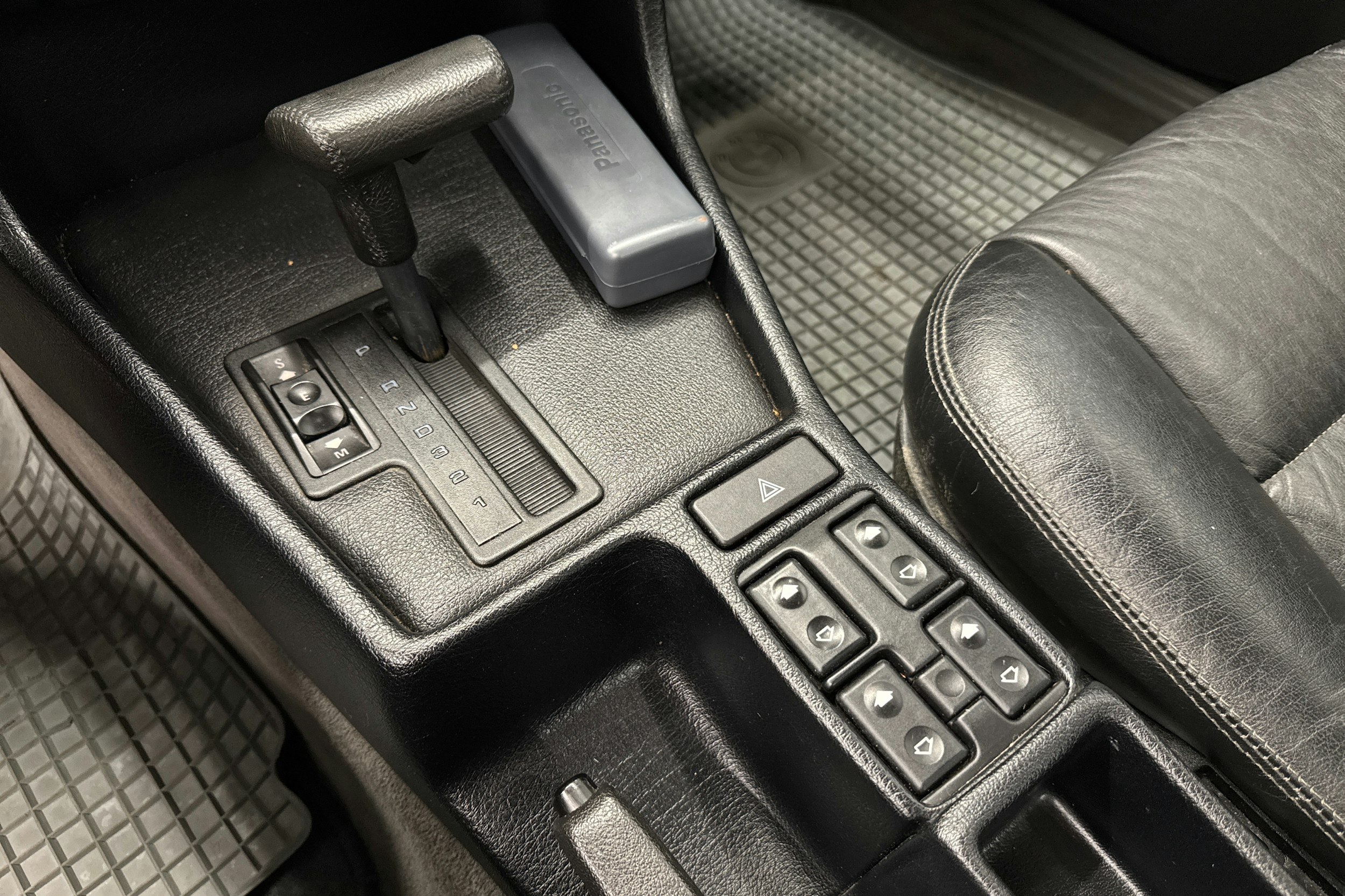 harmaa BMW 520 1988 kuva 16.
