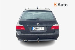 Musta BMW 520 2007 kuva 3.