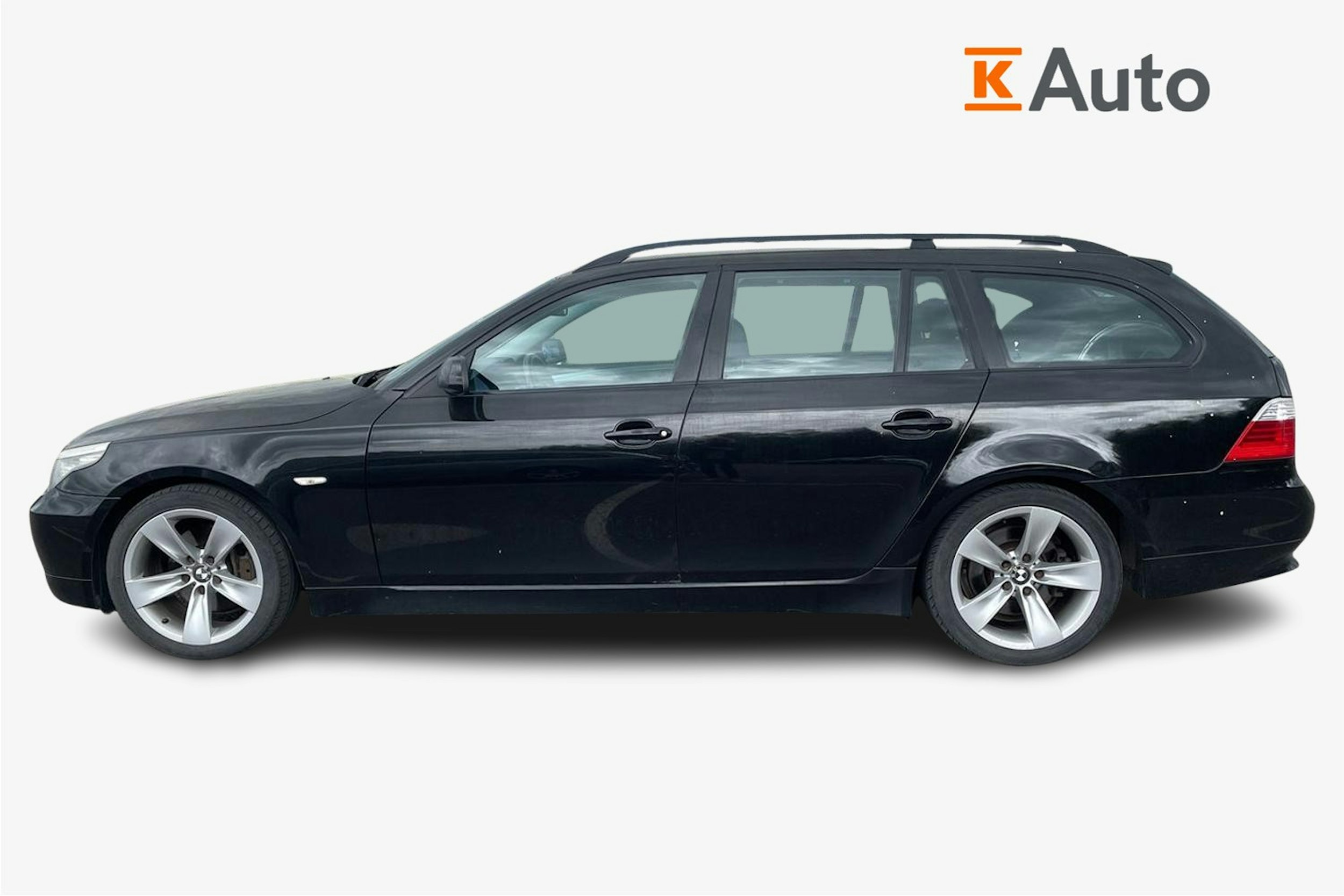 Musta BMW 520 2007 kuva 5.