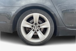 Musta BMW 520 2007 kuva 9.