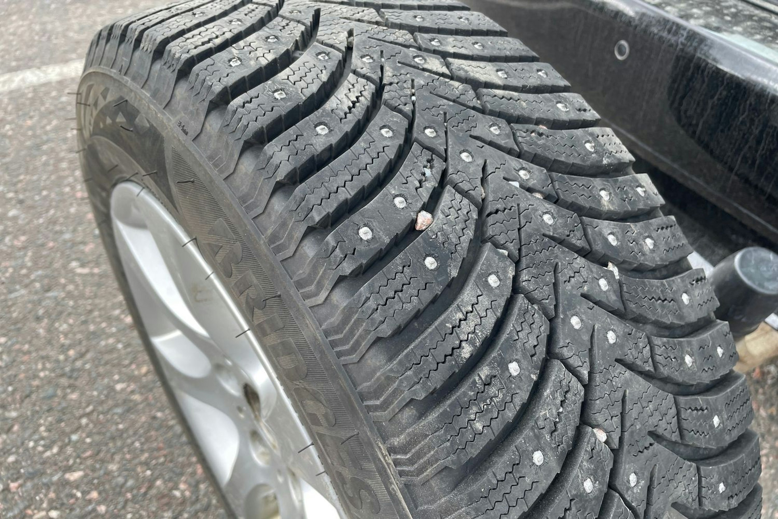 Musta BMW 520 2007 kuva 12.