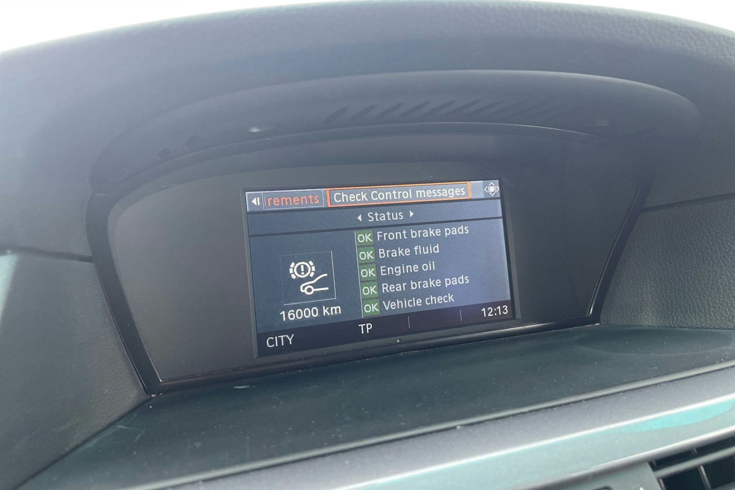 Musta BMW 520 2007 kuva 14.