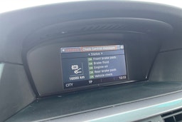 Musta BMW 520 2007 kuva 14.