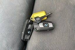 Musta BMW 520 2007 kuva 18.