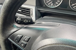 Musta BMW 520 2007 kuva 21.