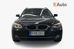 musta BMW 520 2007 kuva 4.